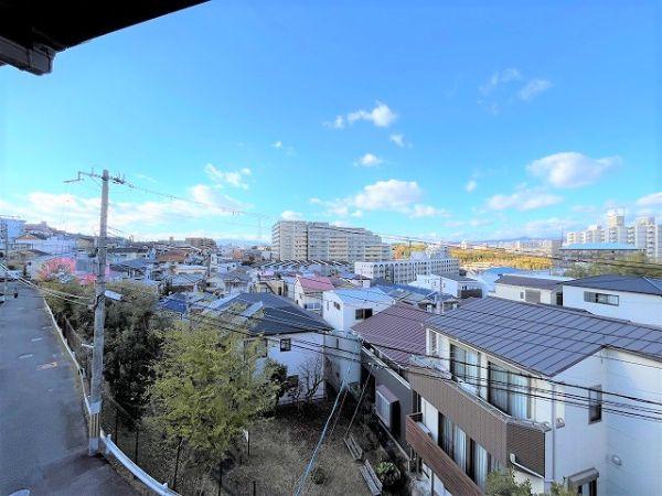 前面道路含む現地寫真  寫真撮影日：2025-10-31