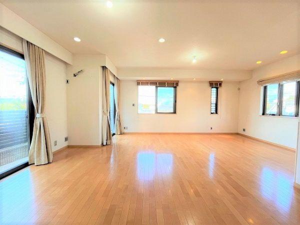 リビング  寫真撮影日：2025-10-31