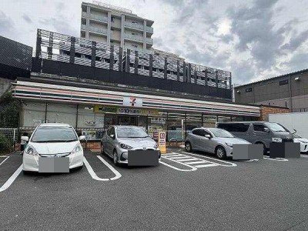 セブンイレブン吹田千里山西６丁目店 320m 寫真撮影日：2025-10-31