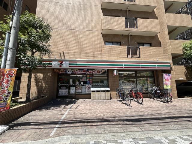 セブンイレブン吹田垂水町 190m 寫真撮影日：2025-08-09
