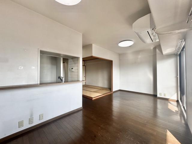 リビング  寫(xiě)真撮影日：2025-10-01