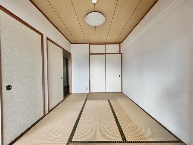 リビング以外の居室  寫(xiě)真撮影日：2025-10-01