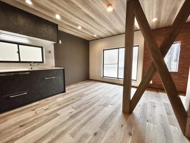 リビング  寫真撮影日：2025-10-01