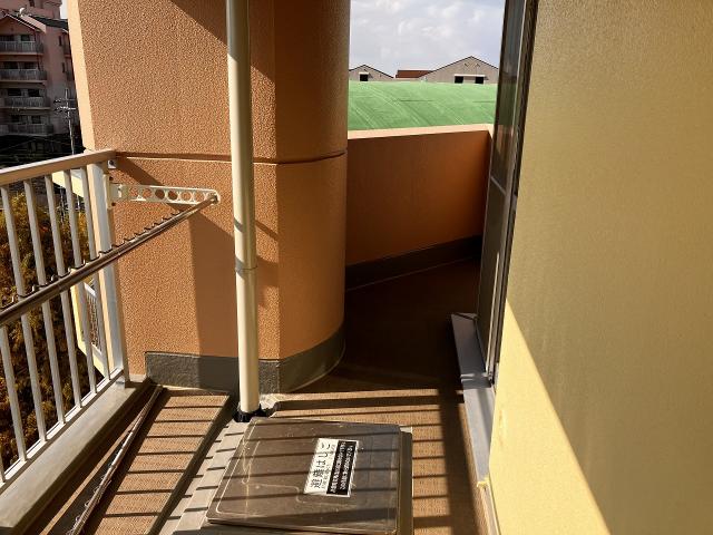 バルコニー  寫真撮影日：2025-10-24
