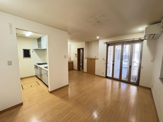 リビング  寫真撮影日：2025-11-10