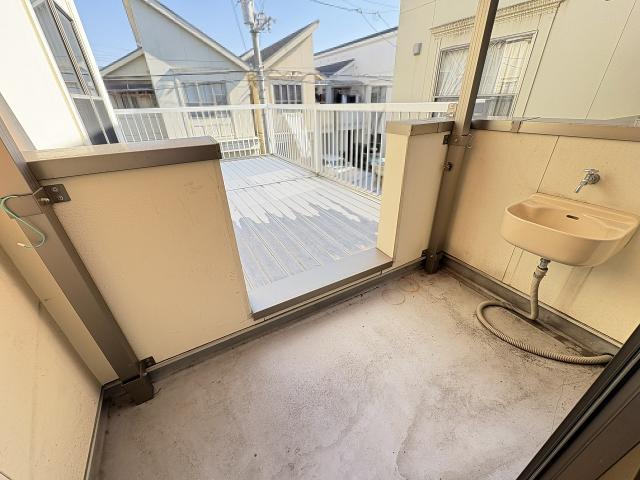 バルコニー  寫真撮影日：2025-11-10