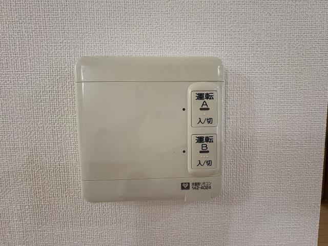 冷暖房?空調設備 床暖房  寫真撮影日：2025-11-10