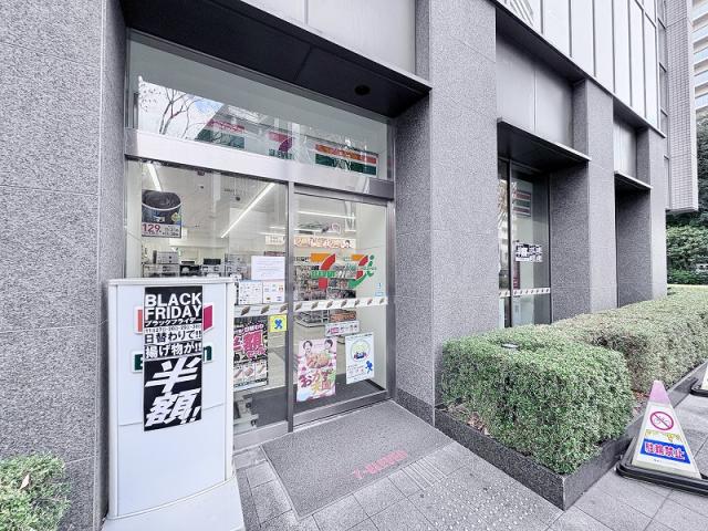 セブンイレブン大阪難波サンケイビル店 150m 寫真撮影日：2025-12-01