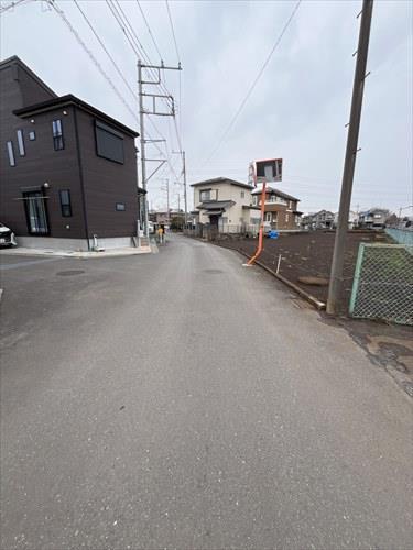 北側(cè)前面道路（１）撮影２０２４／３