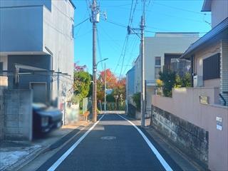 南側(cè)前面道路