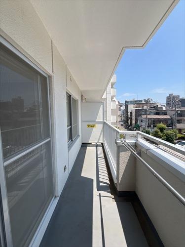 バルコニー?。玻埃玻的辏冈麓橛? onerror=