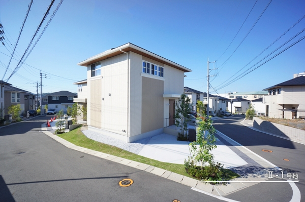 セキュレアガーデン千早駅東ヒルズ (分譲住宅)