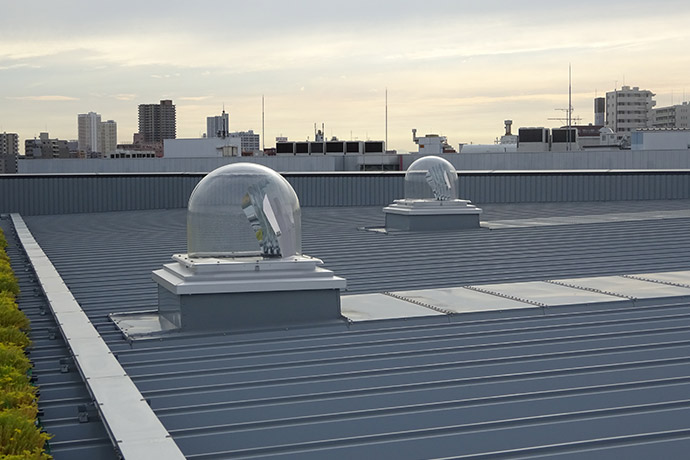 自然光を最大限に利用する採光システム