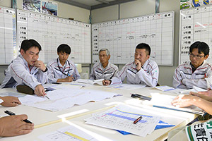 社內外のメンバーと信頼関係を築く