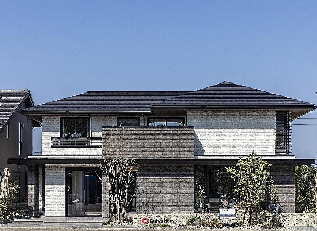 長(zhǎng)久手xevoΣPREMIUM展示場(chǎng)の詳細(xì)はこちら