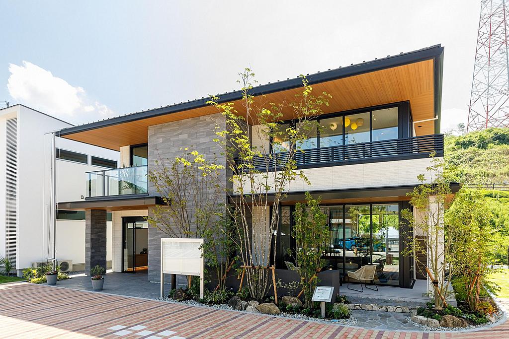 土岐 xevo Σ PREMIUM 展示場(chǎng)の詳細(xì)はこちら