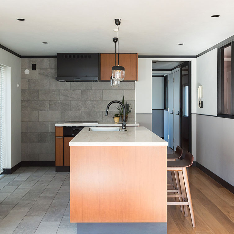 |INITIA ID| 海外のデザイナーズホテルのような空間に暮らすリノベーションマンション。