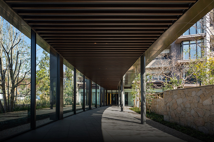 分譲マンションのエントランス 